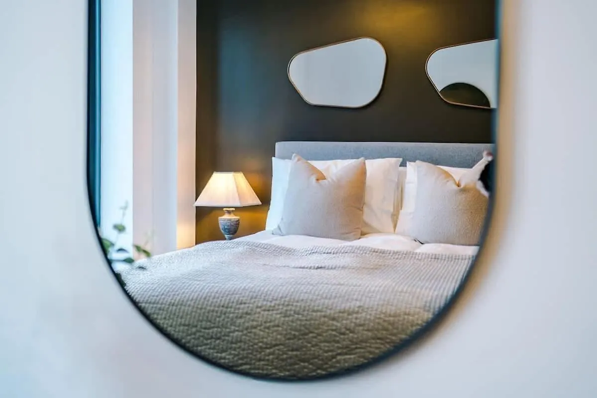 Leeds City Centre - Luxury 2 Bed - Free Parking 0*, Leeds (West Yorkshire) Velká Británie