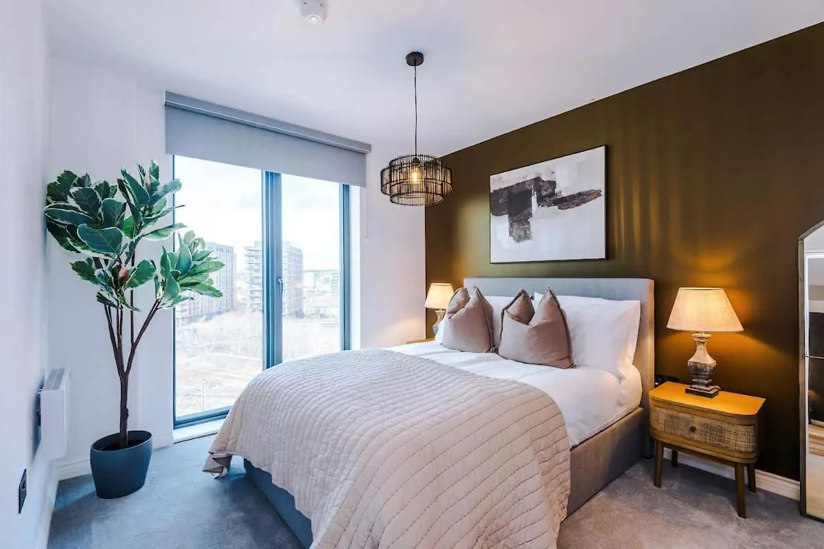 Leeds City Centre - Luxury 2 Bed - Free Parking 0*, Leeds (West Yorkshire)