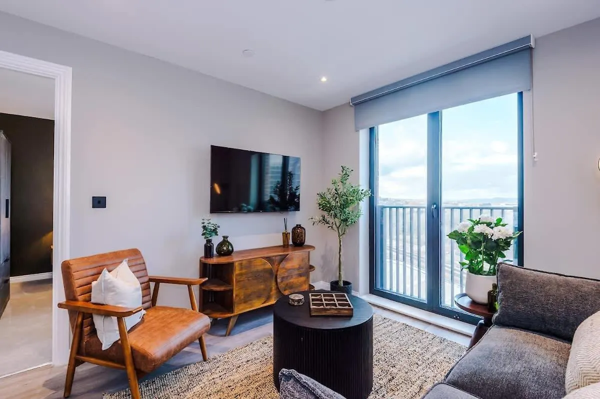 Leeds City Centre - Luxury 2 Bed - Free Parking